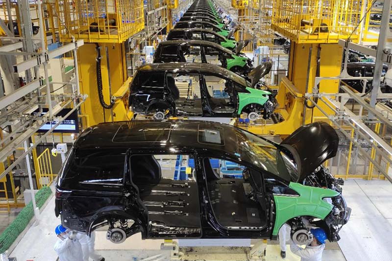 Automobile assembly